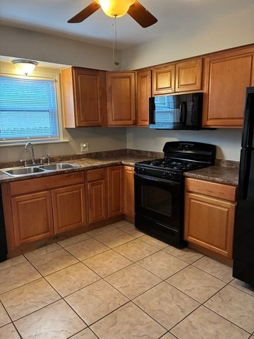 11903 S Laramie Avenue, Alsip, IL 60803