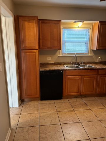 11903 S Laramie Avenue, Alsip, IL 60803