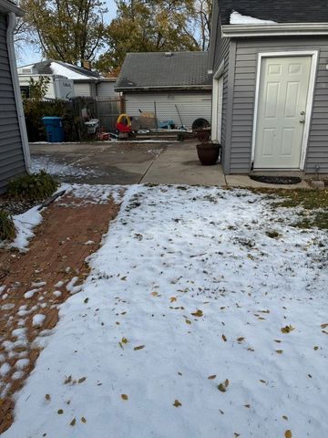 11903 S Laramie Avenue, Alsip, IL 60803