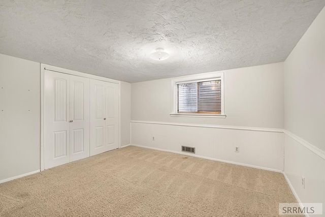 203 Hummingbird Place, Shelley, ID 83274