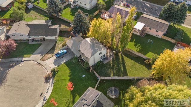 203 Hummingbird Place, Shelley, ID 83274