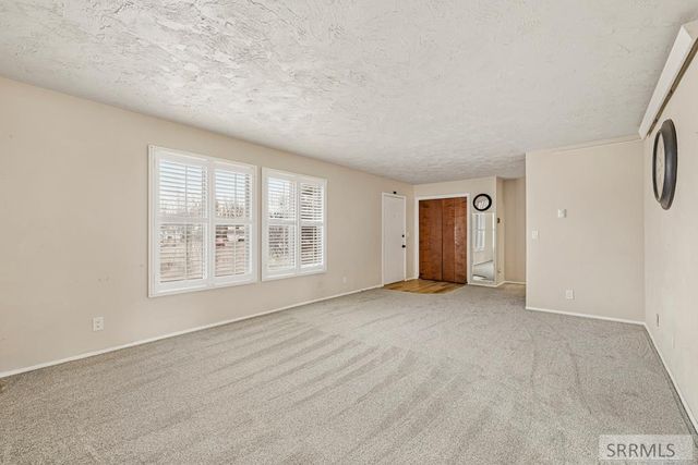 203 Hummingbird Place, Shelley, ID 83274