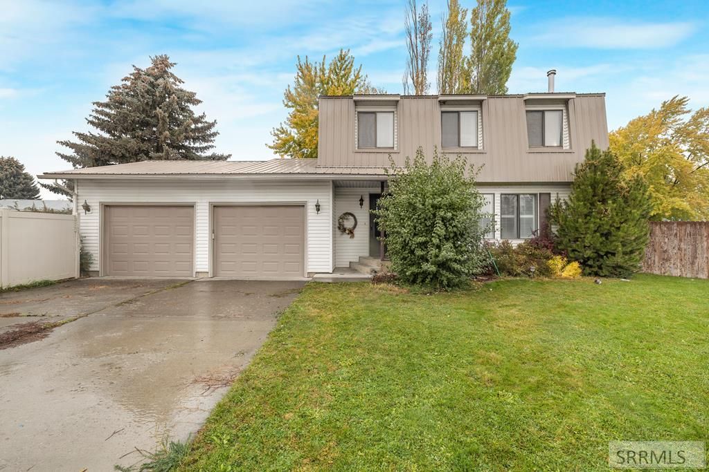 203 Hummingbird Place, Shelley, ID 83274