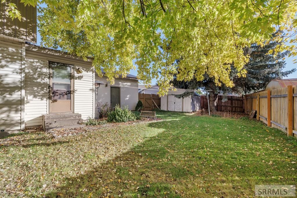 Image 25 of property listing at 203 Hummingbird Place, Shelley, ID 83274