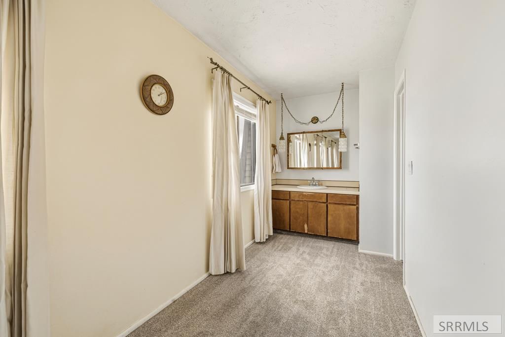 Image 9 of property listing at 203 Hummingbird Place, Shelley, ID 83274