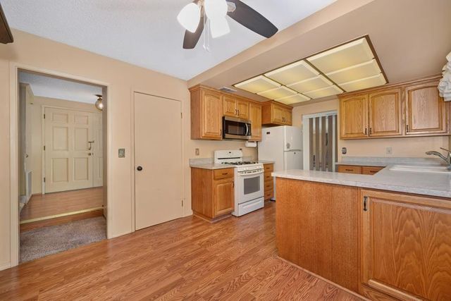 8161 Holm Oak Way, Citrus Heights, CA 95610