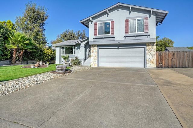 8161 Holm Oak Way, Citrus Heights, CA 95610