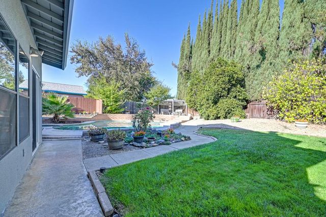 8161 Holm Oak Way, Citrus Heights, CA 95610