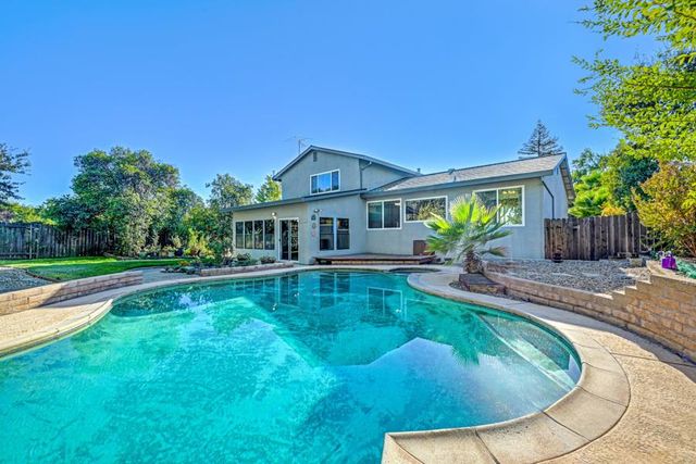 8161 Holm Oak Way, Citrus Heights, CA 95610