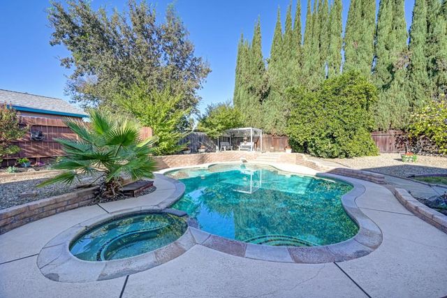 8161 Holm Oak Way, Citrus Heights, CA 95610