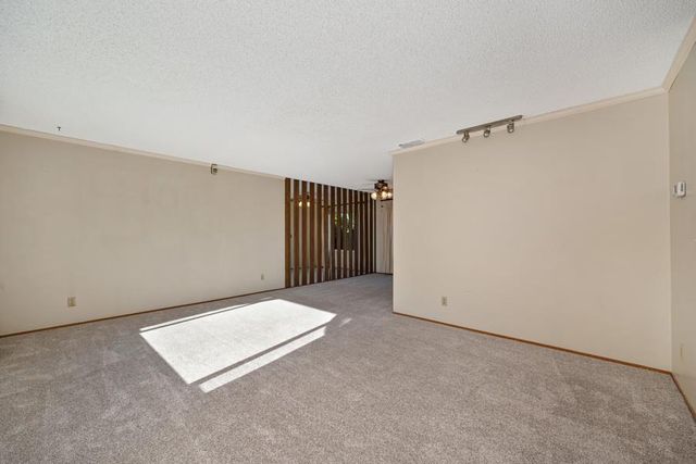 8161 Holm Oak Way, Citrus Heights, CA 95610