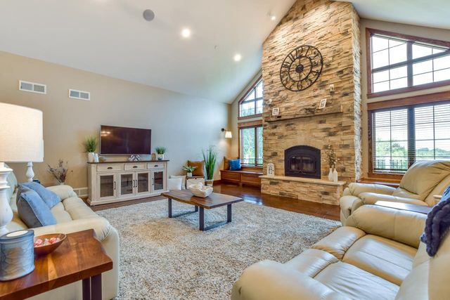 392 Campbell Hill Court, Deforest, WI 53532