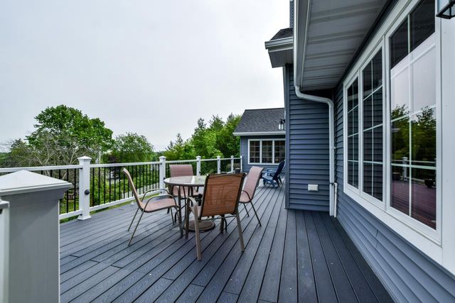 392 Campbell Hill Court, Deforest, WI 53532