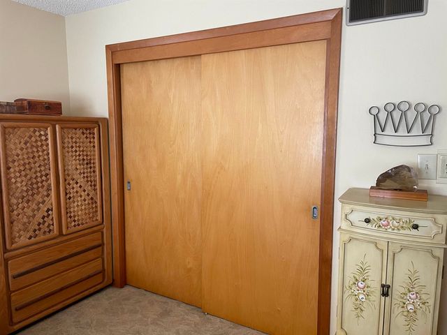 324 S Market St, Caldwell, KS 67022