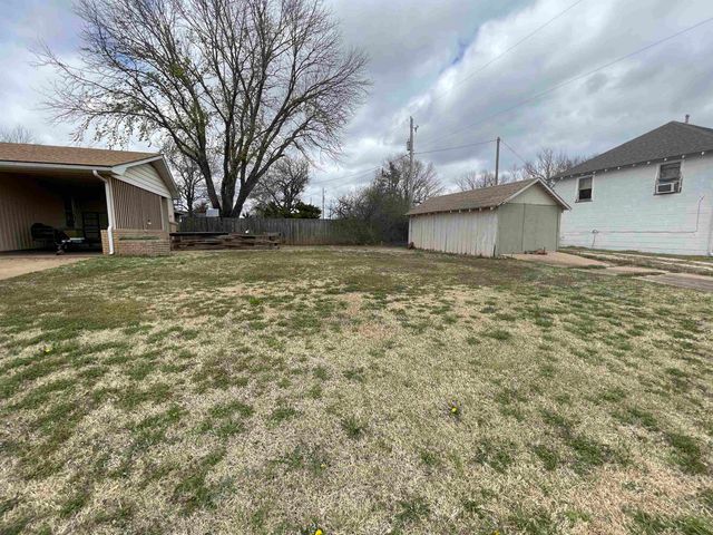 324 S Market St, Caldwell, KS 67022