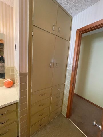 324 S Market St, Caldwell, KS 67022