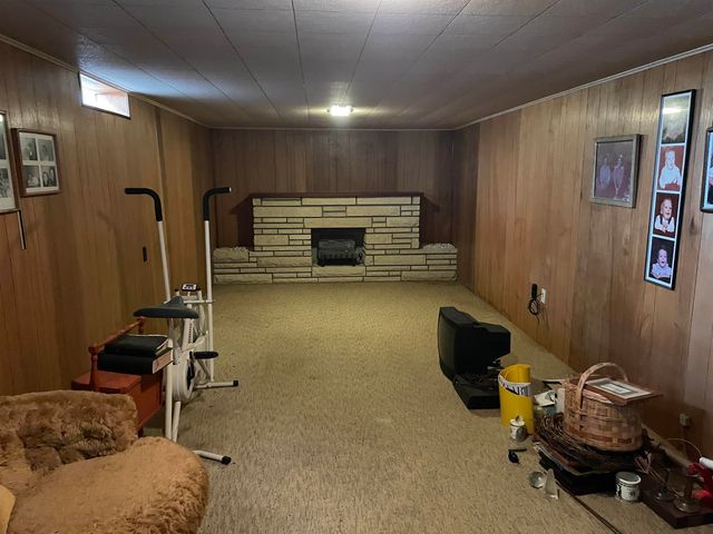 324 S Market St, Caldwell, KS 67022