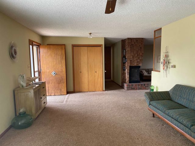 324 S Market St, Caldwell, KS 67022