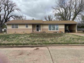 324 S Market St, Caldwell, KS 67022