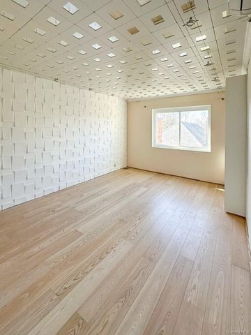 310 Delaware Avenue, Staten Island, NY 10305