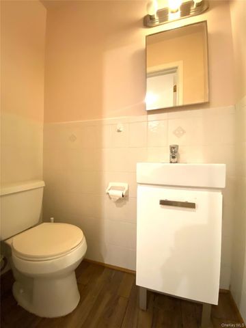 310 Delaware Avenue, Staten Island, NY 10305