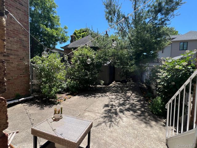 310 Delaware Avenue, Staten Island, NY 10305