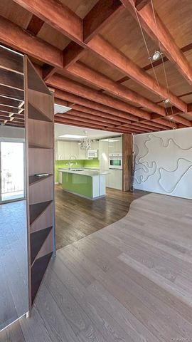 310 Delaware Avenue, Staten Island, NY 10305