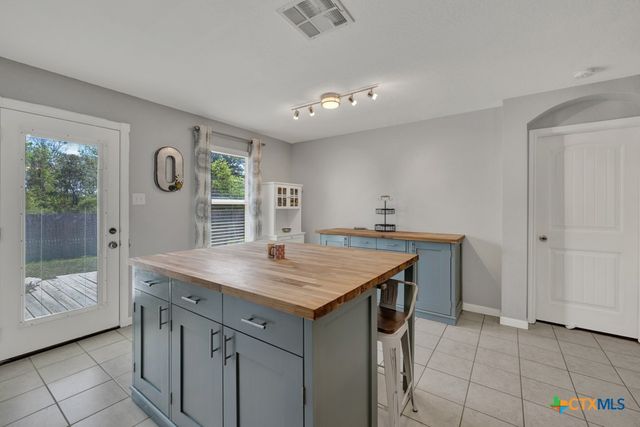 1517 Gateshead Drive, Seguin, TX 78155