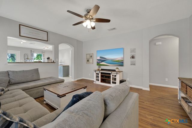 1517 Gateshead Drive, Seguin, TX 78155