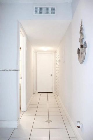 500 NE 2nd St 115, Dania Beach, FL 33004