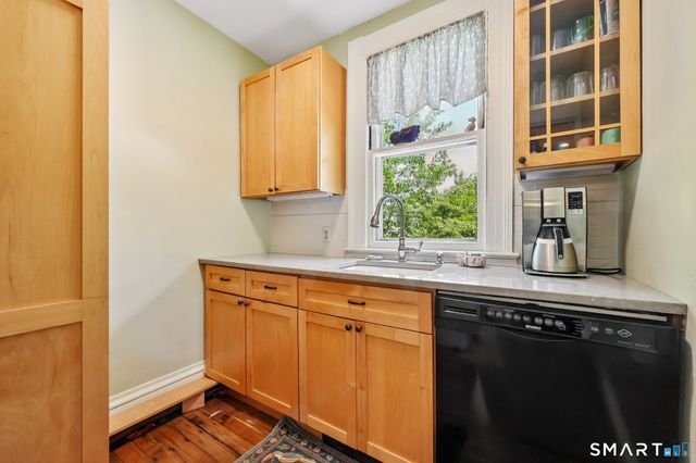 236 Oxford Street, Hartford, CT 06105