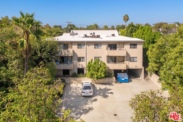 6924 Woodman Avenue, Van Nuys (los Angeles), CA 91405