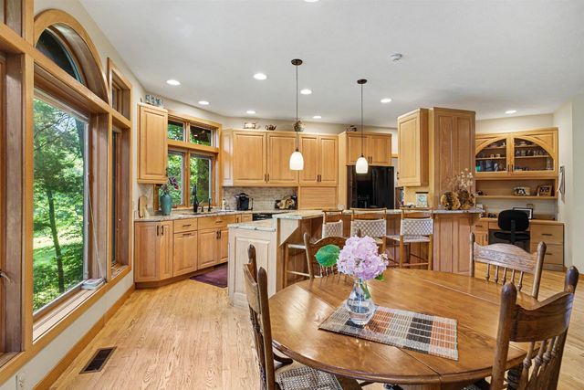 23669 E Wilshire Boulevard, Elkhart, IN 46516