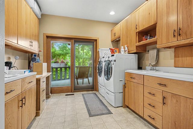 23669 E Wilshire Boulevard, Elkhart, IN 46516