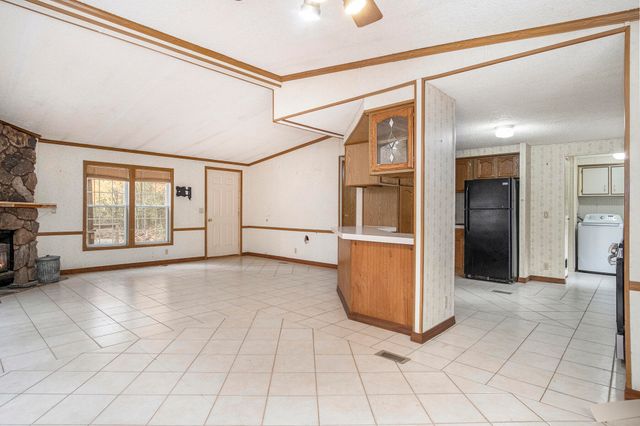 8020 E 98th Street E, Howard City, MI 49329