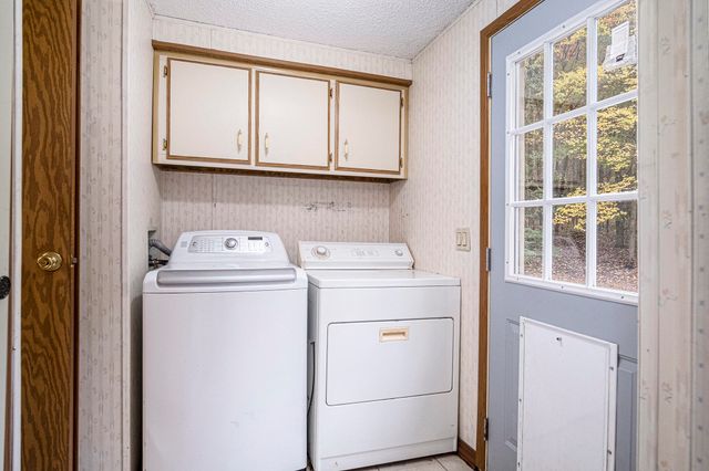 8020 E 98th Street E, Howard City, MI 49329