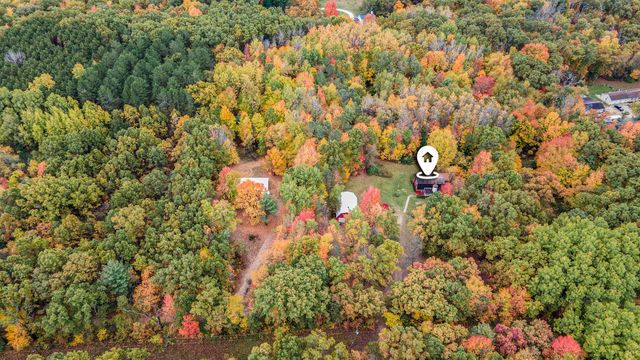 8020 E 98th Street E, Howard City, MI 49329