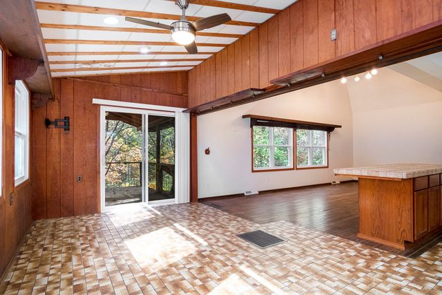 8020 E 98th Street E, Howard City, MI 49329