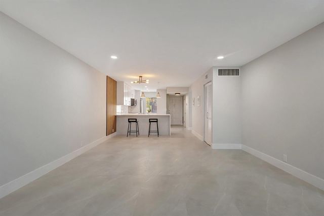 4090 Tivoli Court 208, Lake Worth, FL 33467