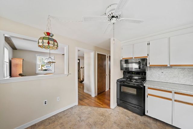 34 Bowes Ave, Quincy, MA 02169