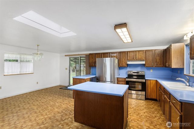 260 Melcher Street W, Port Orchard, WA 98366