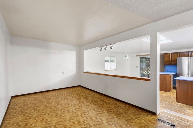 260 Melcher Street W, Port Orchard, WA 98366