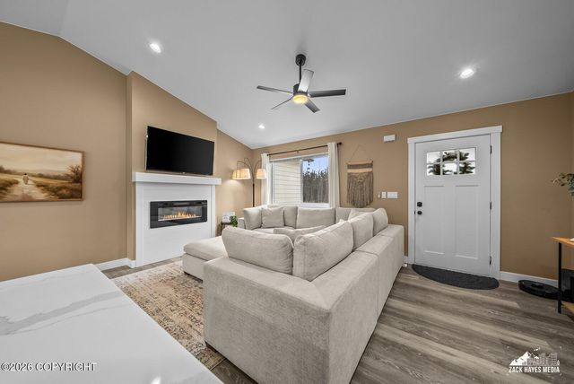 8321 W Aurora Heights Loop, Wasilla, AK 99623
