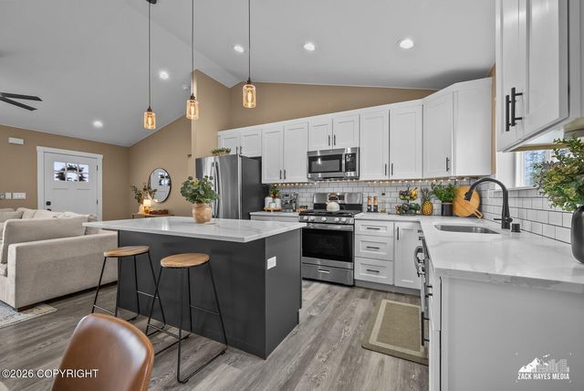8321 W Aurora Heights Loop, Wasilla, AK 99623