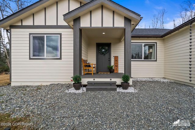 8321 W Aurora Heights Loop, Wasilla, AK 99623