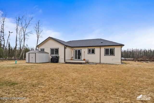 8321 W Aurora Heights Loop, Wasilla, AK 99623