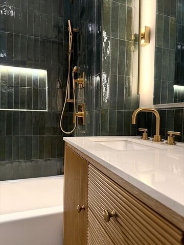 219 Saratoga Street 4, Boston, MA 02128