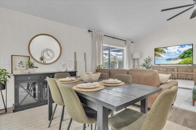 6723 AVENUE C, Sarasota, FL 34231