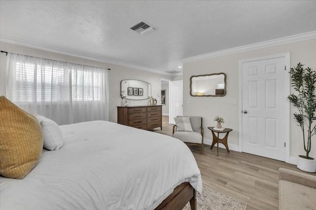 6723 AVENUE C, Sarasota, FL 34231