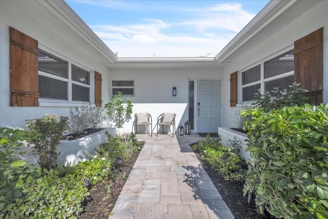 6723 AVENUE C, Sarasota, FL 34231